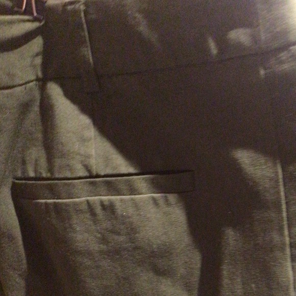 ⬇️ Price Drop⬇️🛍2 for $30🛍Green casual pants - Picture 3 of 5